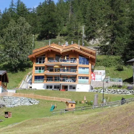 Sleeps 8 Pool Wifi شقة زيرمات